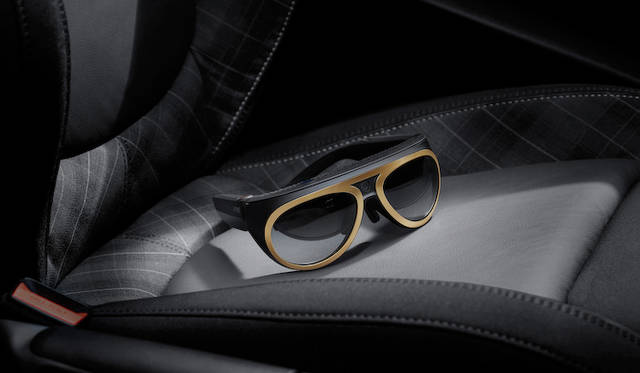 カラーリングやデザインは、DESIGNWORKSが担当