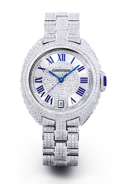 <strong>クレ ドゥ カルティエ 35 mm<br>WG×ダイヤモンド　ブレスレット</strong><br>1782万円<br><br>Eric Maillet © Cartier