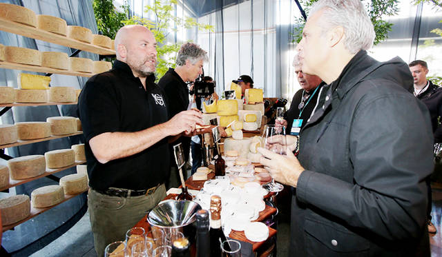 <br />生産者、オーナー、ワインメーカーなどとコミュニケーション