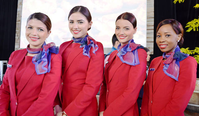 <br />国内線はヴァージン・オーストラリアが協賛。美人クルーたちも登場