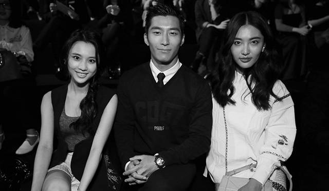 写真左から、女優のチャン・ホエウェン、俳優のドゥ・シャオ、モデルのボニー・チェン　© SASKIA LAWAKS