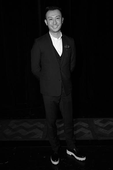 TV司会者のカオ・ディフェイ <br/>© SASKIA LAWAKS