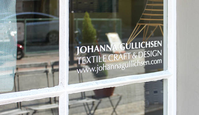 <strong>Johanna Gullichsen｜ヨハンナ・グリクセン</strong><br />神戸・直営店「Tö ölö（トーロ）」
