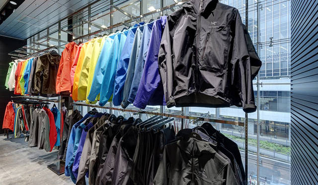 <strong>ARC’TERYX｜アークテリクス</strong><br />「アークテリクス 大阪E-ma店」