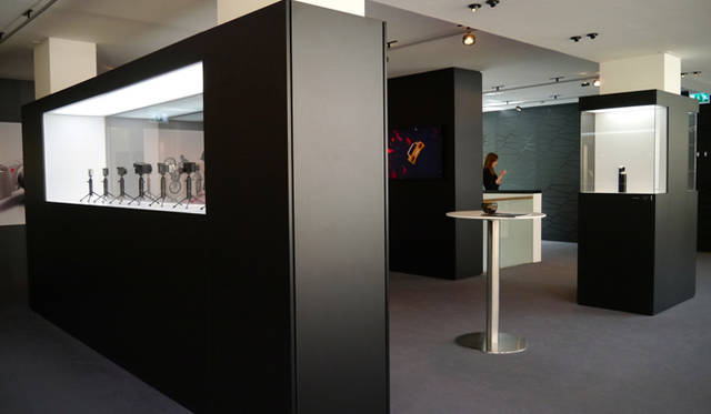 ブラックのCIが美しいアウディ シティラブ