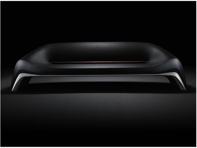 アルミニウムのベースと艶を抑えたレザーとの組み合わせが美しいソファ