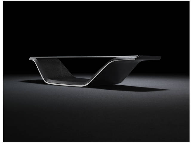 ソファと組み合わされるテーブル