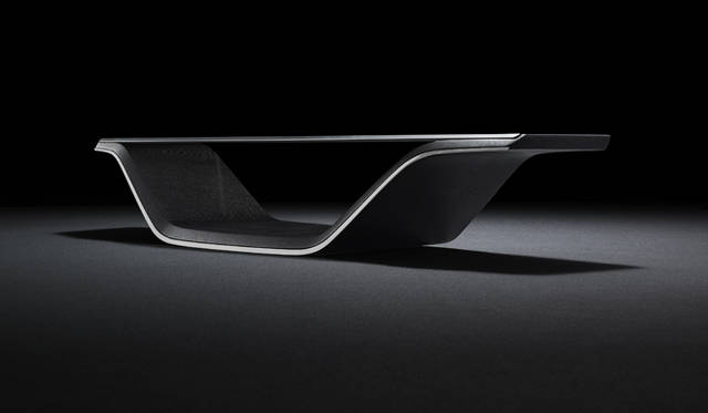 ソファと組み合わされるテーブル