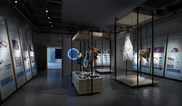 ゾーン2「EXPLORING THE SENSES」ではLEXUS DESIGN AWARD2015の受賞作品が並べられた