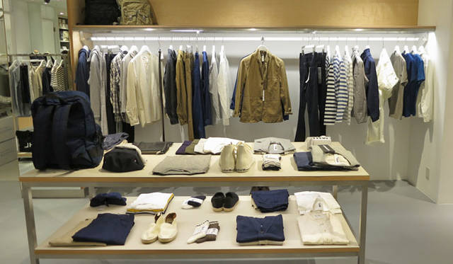 <strong>ANGLOBAL｜アングローバル</strong><br />大阪「E-ma」1階「MHL. イーマ大阪」