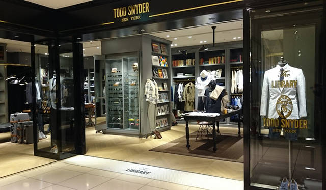 <strong>ANGLOBAL｜アングローバル</strong><br />大阪「E-ma」1階「トッド スナイダー ライブラリー」