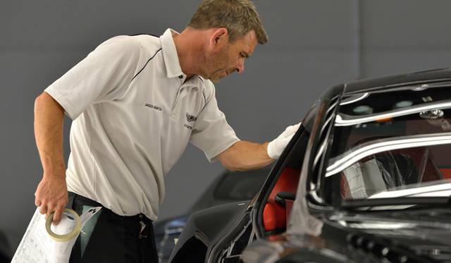 アストンマーティンのファクトリー内部