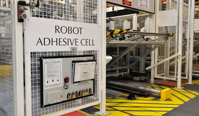 アストンマーティンのファクトリー内部