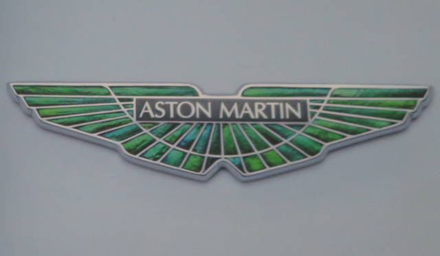 スカラブの羽で作られたプラック