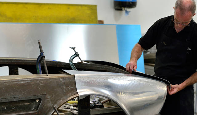 フルレストアをおこなう工場