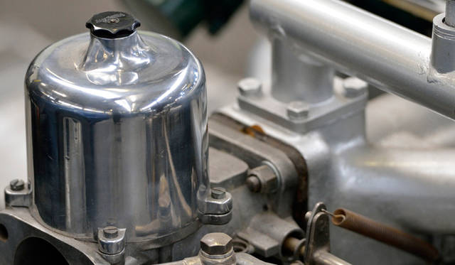 エンジンのレストアスペース