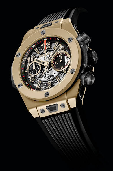 <strong>ビッグ・バン ウニコ フルマジックゴールド</strong><br><br> ケース｜マジックゴールド（ポリッシュ仕上げ）<br> 直径｜45mm<br> ムーブメント｜自動巻き（Cal.HUB1242 Unico）<br> 機能｜フライバッククロノグラフ（60分積算計）、日付表示<br> ストラップ｜ブラックラバー<br> 防水｜10気圧<br>発売時期｜12月予定<br>予価｜3844万4800円