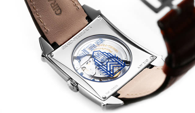 <strong>ヴィンテージ 1945 デイト＆スモールセコンド 70周年日本限定モデル</strong><br /> <br />  ケース｜ステンレスチール<br /> サイズ｜縦33×横32.45mm<br /> ムーブメント｜自動巻き（Cal.GP03000-0035）<br /> 機能｜日付表示<br /> ストラップ｜アリゲーター<br /> 防水｜30ｍ<br /> 発売時期｜6月予定<br /> 予価｜115万5600円<br />