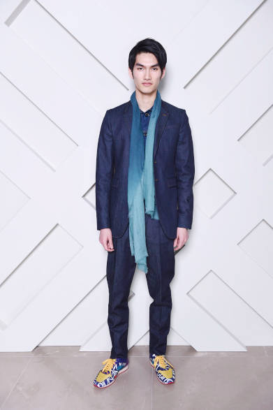 モデル 山田亮平