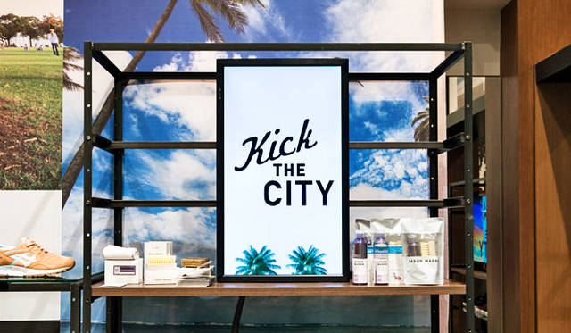 <strong>ISETAN MEN’S｜イセタンメンズ</strong><br />「KICK THE CITY」第2弾では、スニーカーの本場アメリカで高品質なシューケアグッズを開発しつづける「JASON MARKK（ジェイソン マーク）」も販売