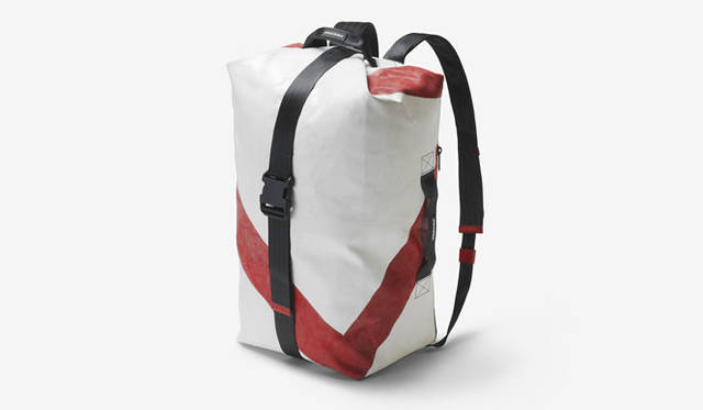 <strong>FREITAG｜フライターグ</strong><br />トラベル用リュック「F512 VOYAGER」