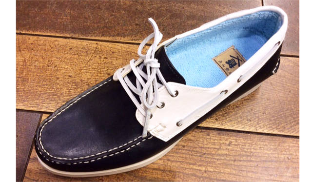 <strong>ISETAN MEN’S｜イセタンメンズ</strong><br />「三陽山長」　デッキシューズ「葉山」3万240円