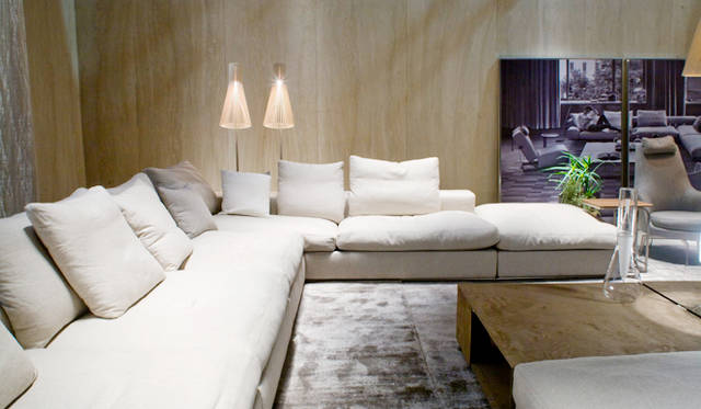 ソファ「GROUNDPIECE」by Antonio Citterio（2001）<br>