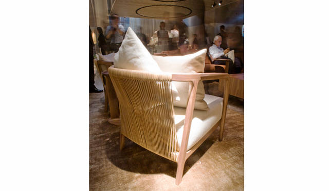 アームチェア「CRONO」by Antonio Citterio<br>