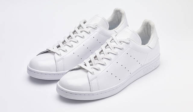 <strong>adidas Originals｜アディダス オリジナルス</strong><br />adidas Originals×White Mountaineering「Stan Smith Patent」