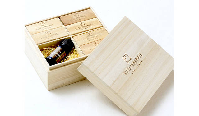 九州産くすのきのアロマグッズをはじめ、国 産エッセンシャルオイルのクスハンドメイド。