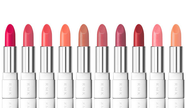 ひと塗りで見たままの色がクリアに発色。RMK イレジスティブル ブライトリップス　各3240円　全10色