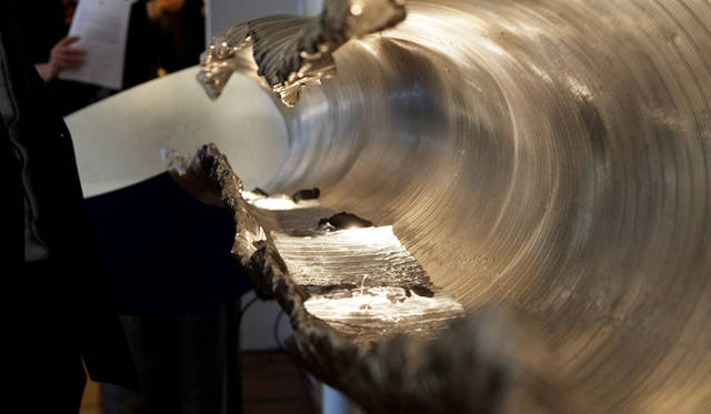 水と光の芸術作品「Moon River」