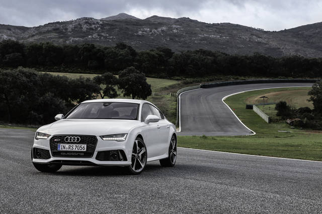 Audi piloted driving @ the limit ? Ascari 2014