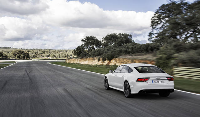 Audi piloted driving @ the limit ? Ascari 2014