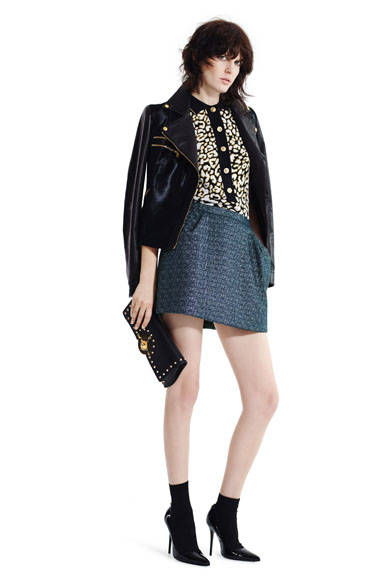 <strong>VERSUS VERSACE｜ヴェルサス ヴェルサーチ</strong><br />2015年春夏コレクション