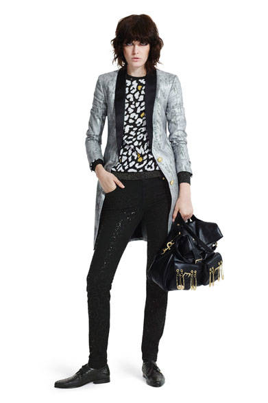 <strong>VERSUS VERSACE｜ヴェルサス ヴェルサーチ</strong><br />2015年春夏コレクション