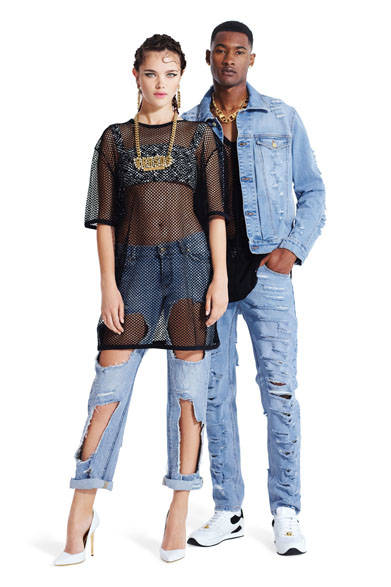 <strong>VERSUS VERSACE｜ヴェルサス ヴェルサーチ</strong><br />2015年春夏コレクション