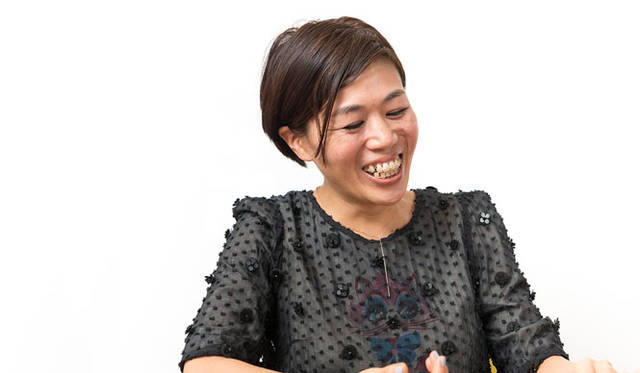 <strong>SHIGETA｜シゲタ</strong><br />メイクアップアーティスト早坂香須子さん