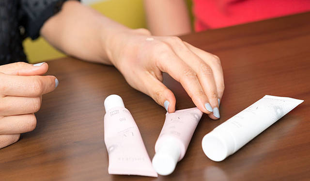 <strong>SHIGETA｜シゲタ</strong><br />左・中央／UVスキンパーフェクション、右／UVスキンプロテクション