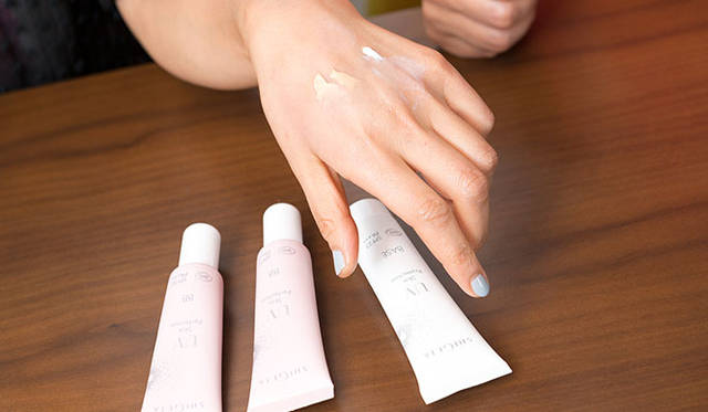 <strong>SHIGETA｜シゲタ</strong><br />左・中央／UVスキンパーフェクション、右／UVスキンプロテクション