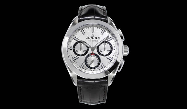 <strong>アルピナー4 マニュファクチュール フライバック クロノ</strong><br /><br /> ケース｜ステンレススチール<br /> 直径｜44mm<br /> ムーブメント｜自動巻き（Cal.AL760）<br /> 機能｜クロノグラフ（30分積算計、12時間積算計、計測中にクロノグラフ針をゼロに戻せるフライバック機能）、日付表示<br /> ストラップ｜アリゲーター<br /> 防水｜10気圧<br /> 発売時期｜2015年秋予定<br /> 予価｜68 万400円<br />
