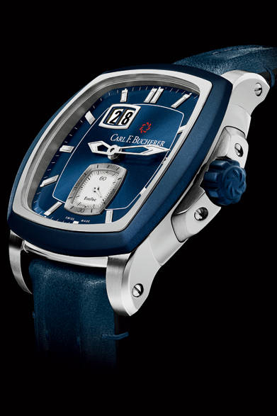 <strong>パトラビ エボテック ビッグデイト</strong><br />ケース｜ステンレススチール＋ラバーベゼル<br />サイズ｜縦38.54×横39.25mm<br />厚さ｜12.9mm<br />ムーブメント｜自動巻き（Cal.CFB A1003）<br />機能｜ビッグデイト（2枚のディスクで日付を表示）<br />ストラップ｜カーフ<br />防水｜50ｍ<br />発売時期｜発売中<br />価格｜102万6000円<br />