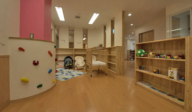 <strong>Daiwa House｜大和ハウス工業</strong><br />マンション1階には認可保育園が入る