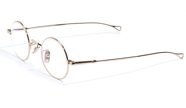 <strong>02 Lunor｜ルノア</strong><br/>5万8320円（グローブスペックス エージェント Tel. 03-5459-8326）