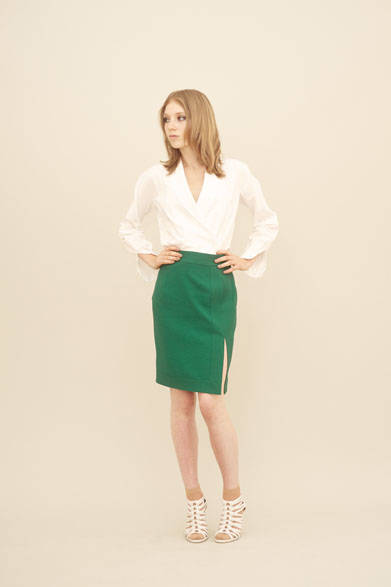 <strong>m's braque｜エムズ ブラック</strong><br />シャツジャケット4万5360円、スカート2万9160円