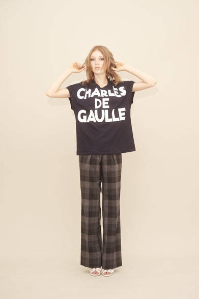 <strong>m's braque｜エムズ ブラック</strong><br />Tシャツ1万6200円、パンツ3万6720円