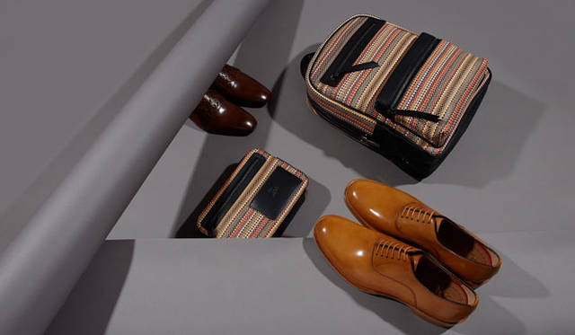 <strong>Christian Louboutin｜クリスチャン ルブタン</strong><br />プレーントゥ「Mucha Flat」12万8520円、プレーントゥ「City Bro,」15万120円、「the Aliosha Pouch」13万5000円、「the Aliosha Backpack」31万8600円