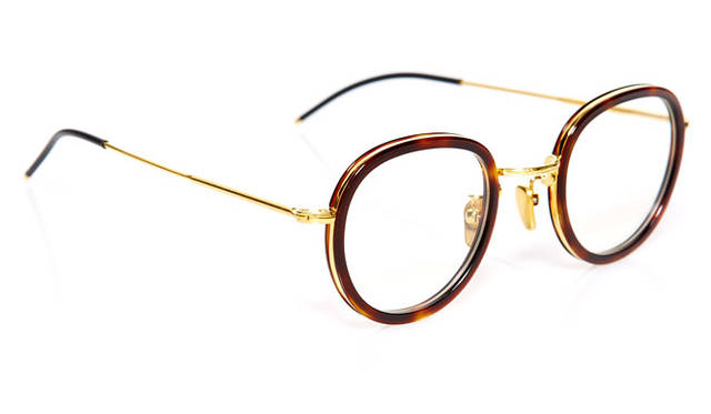 <strong>VONN｜ヴォン</strong><br />2015年春夏コレクション　モデル「ACE」（VN-005）2万8080円