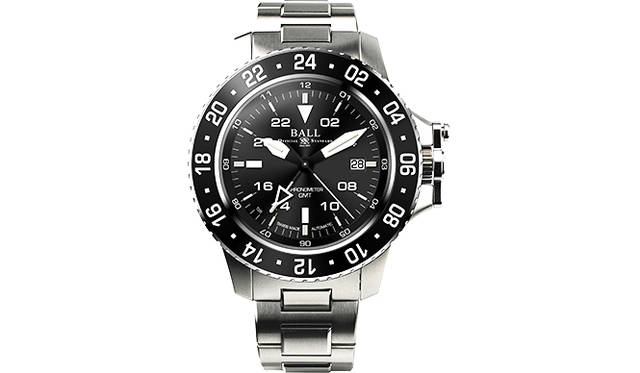 <strong>エンジニア ハイドロカーボン エアロGMT</strong><br />ケース｜ステンレススチール<br />直径｜42mm<br />厚さ｜13.85mm<br />ムーブメント｜自動巻き（Cal.RR1201-C）<br />機能｜マルチタイムゾーン表示（GMT針で第2時間帯表示、回転ベゼルを利用して第3時間帯表示）、日付表示<br />ブレスレット｜ステンレススチール<br />防水｜300ｍ<br />発売時期｜8月予定<br />価格｜39万9600円