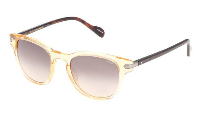 <strong>LOZZa｜ロッツァ</strong><br />2015年春夏コレクション／レトロな印象のフレームのデザインに特徴のある一本。個性的なユニセックスのモデルに仕上がっている。「HEINE（SL4032 col.0858）」2万2680円